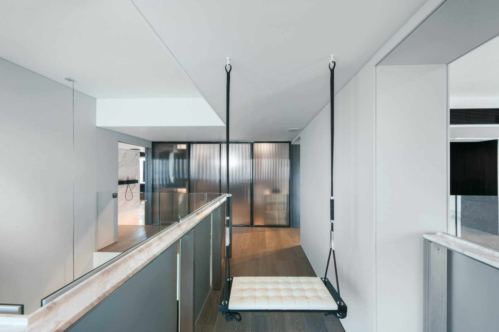 澳门氹仔复式海景房 | 极简工业风与现代艺术的完美融合-25