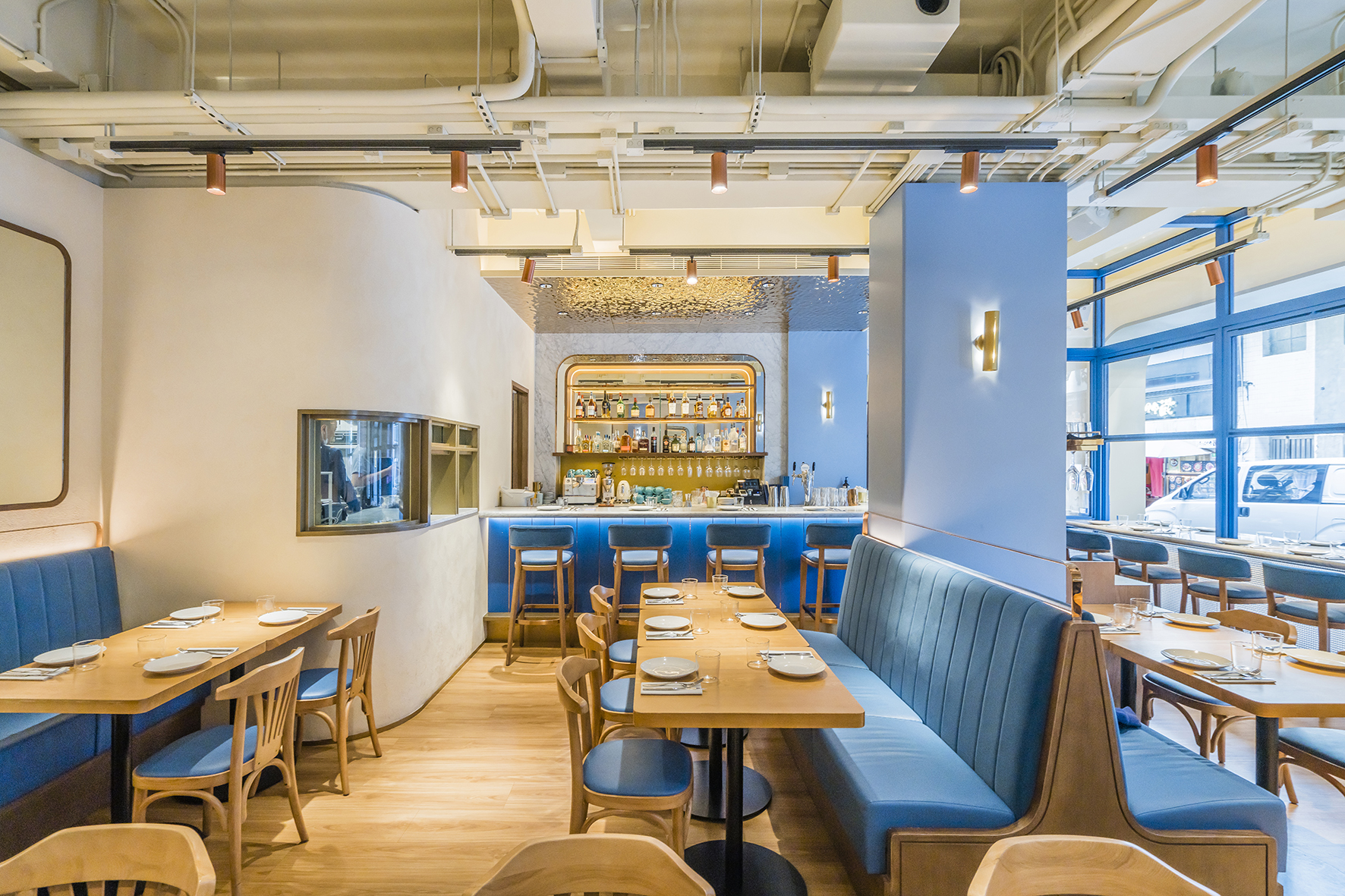 Chueca tapas 酒吧丨中国香港丨Design East 的 Yuki Yasukagawa-10