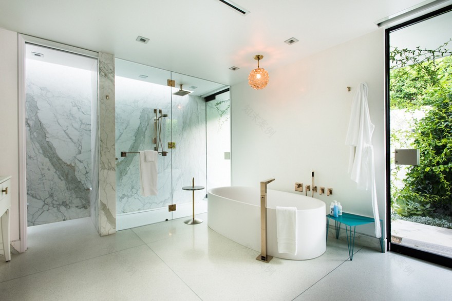 Rare Modernist Home Gets Restored and Updated-35