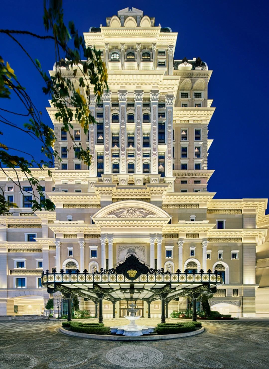 澳门范思哲豪华酒店丨中国澳门丨Donatella Versace率团队-0