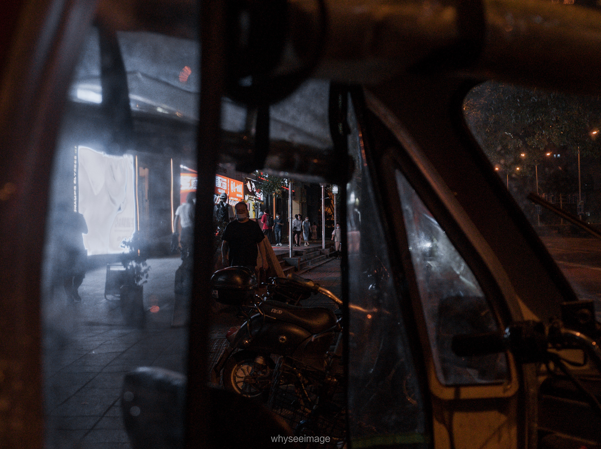 明亮时刻 · 不如回到街头丨中国上海丨whyseeimage-91