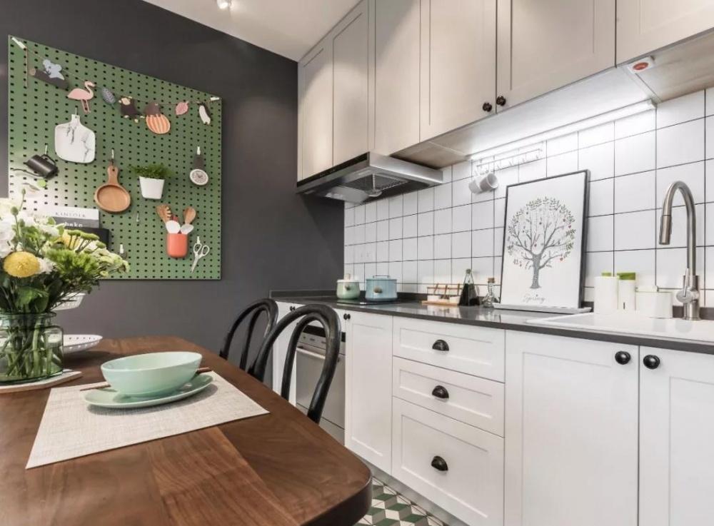 错落有致，60 平米囊括四海的丁克夫妻家居设计-56