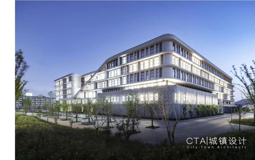 南京工业大学江浦校区三期工程建设项目（海外学院）丨中国南京丨南京城镇建筑设计咨询有限公司,南京长江都市建筑设计有限公司-3
