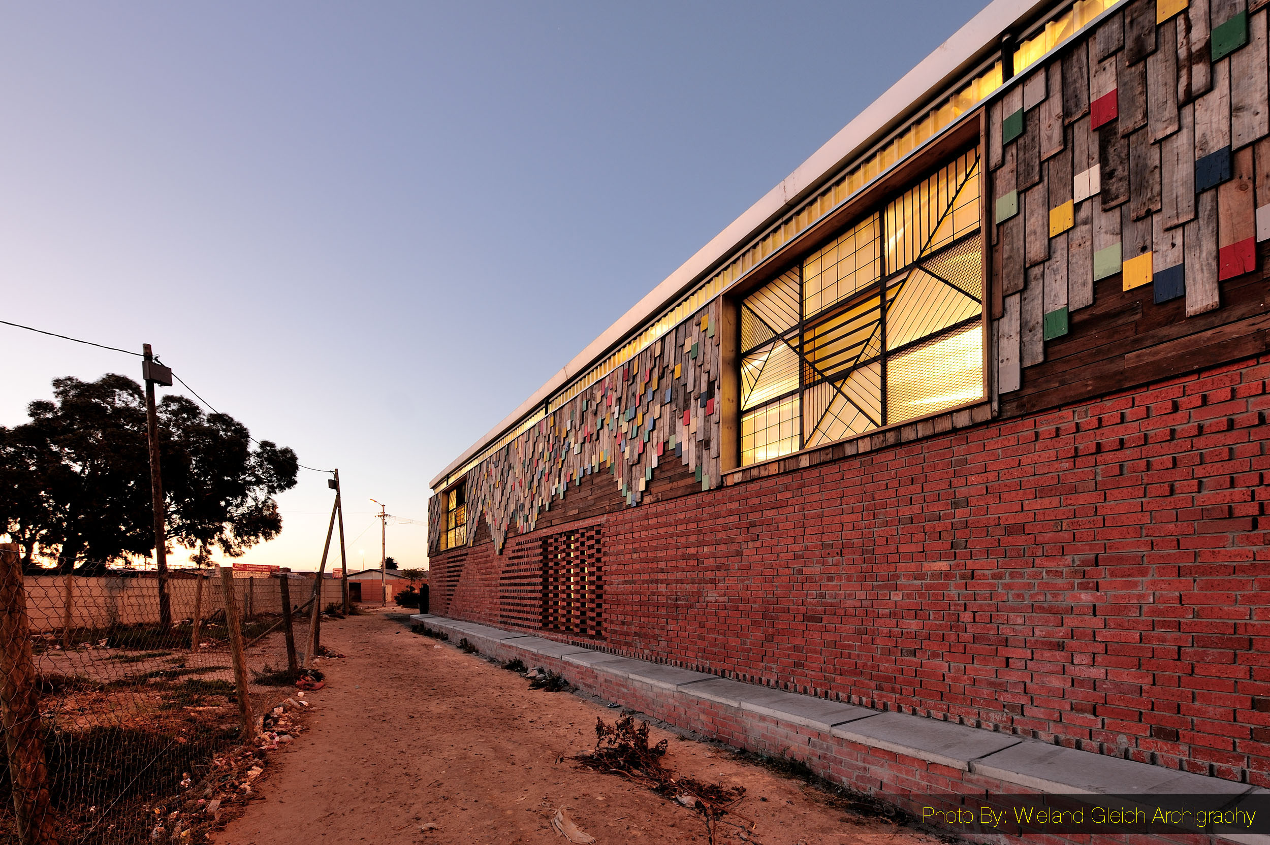 古迦 S‘Thebe 儿童剧院 | 南非开普敦 Langa 社区的创意文化地标-298