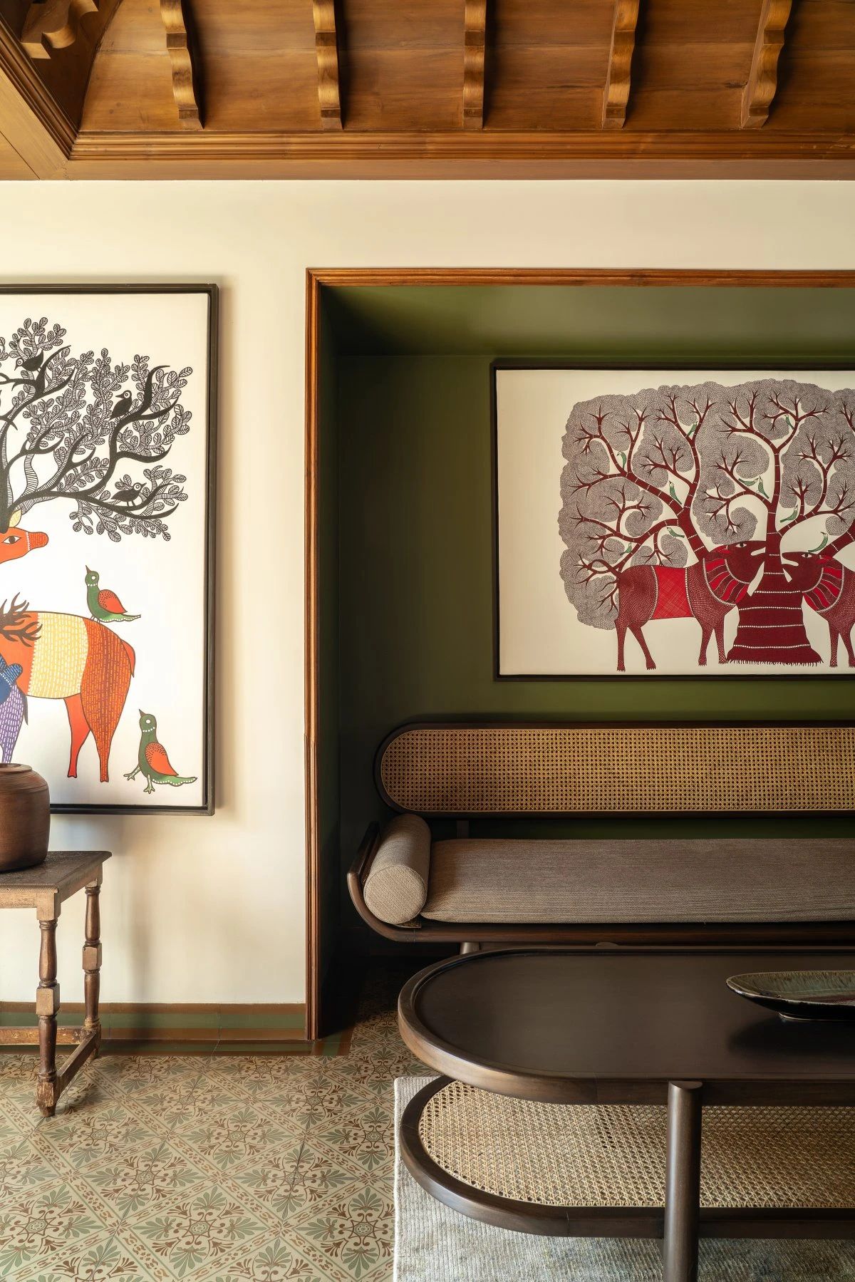 印度美学与现代方法相结合的室内设计丨对印度传统文化情有独钟的设计师-5