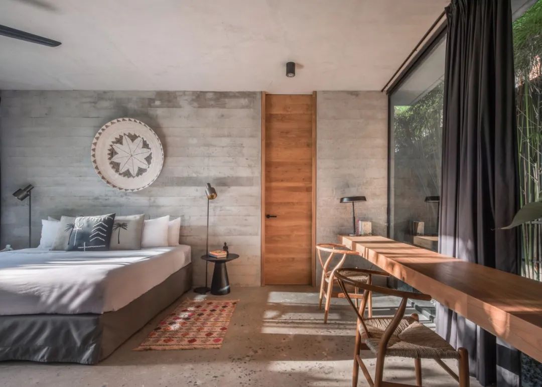 印度尼西亚 800㎡私密住宅,绿色景观中的混凝土盒子-18