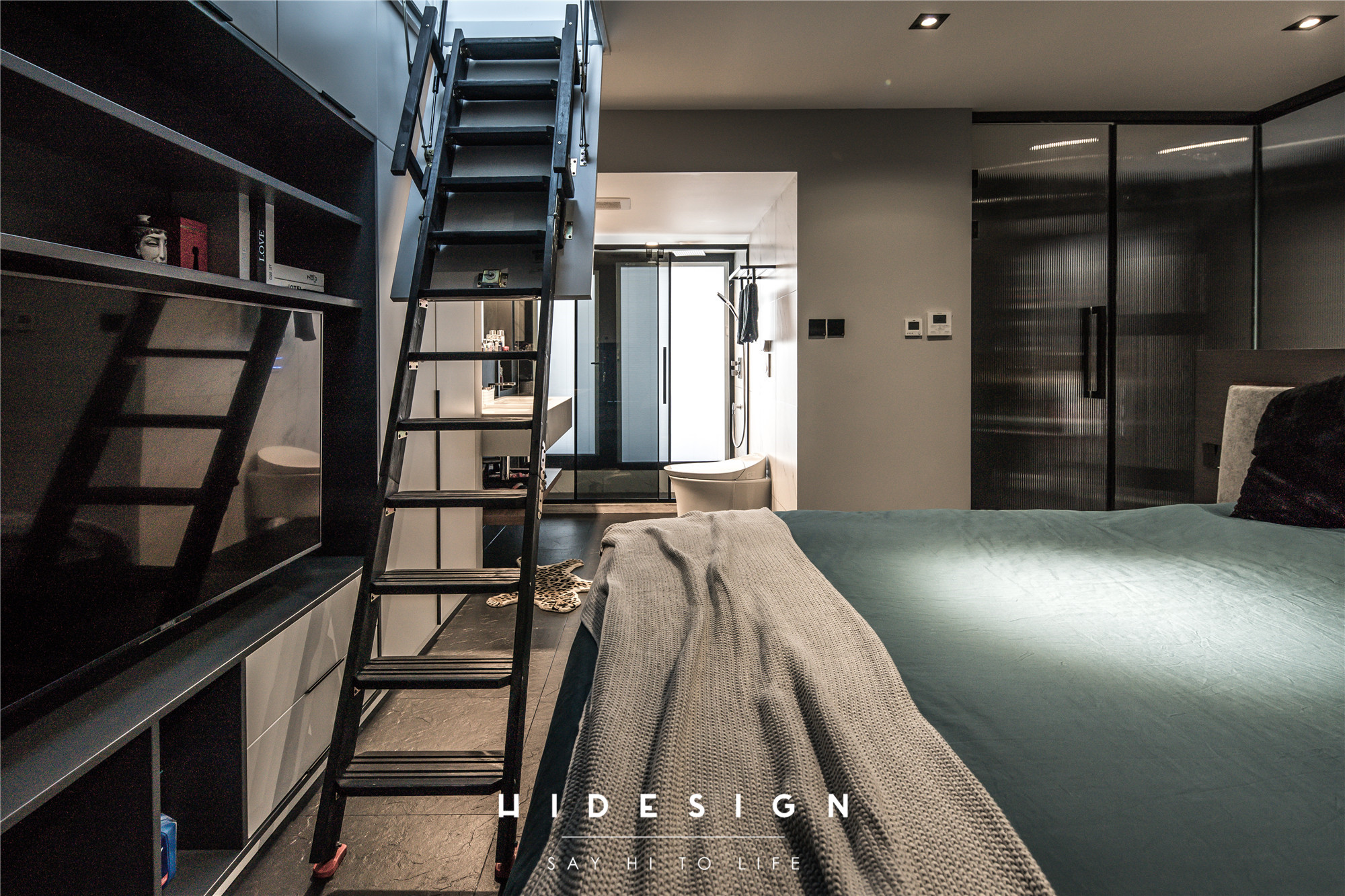 深色工业风重塑阿斯加德，功能分区打造年轻夫妻理想居所-41