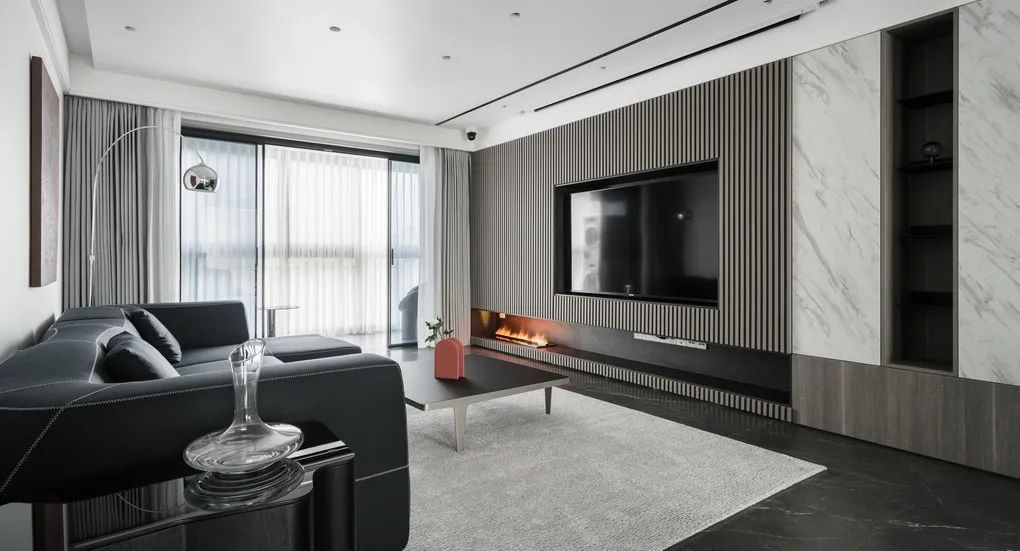 现代简约风家居,实现多功能收纳与舒适生活-1