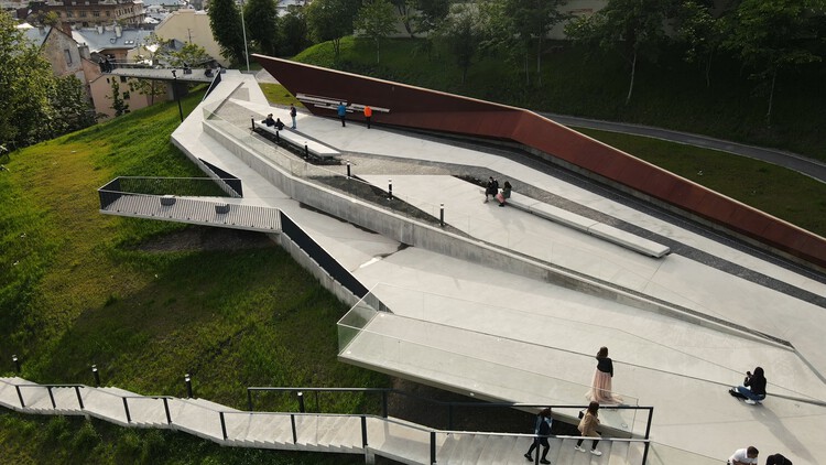 航空英雄纪念装置丨乌克兰利沃夫丨Guess Line Architects-3