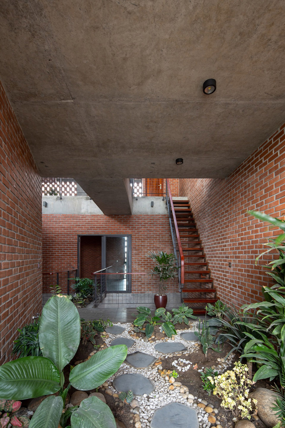 Tropical Flow住宅丨越南河内丨H&P Architects-26