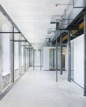瓦滕斯工坊第一扩建部分丨奥地利