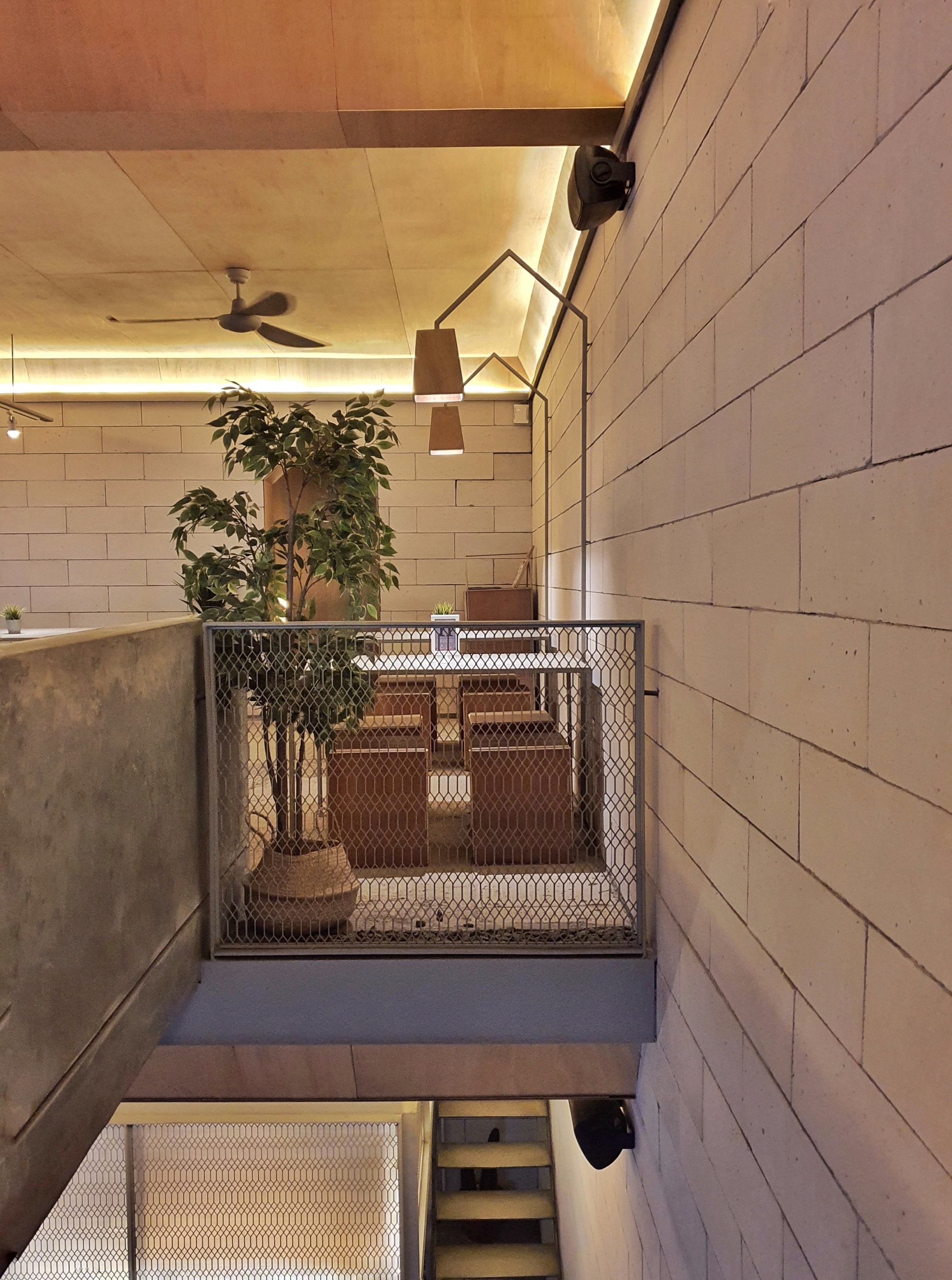 Seven Degrees Restaurant / Kursimerah Studio-33