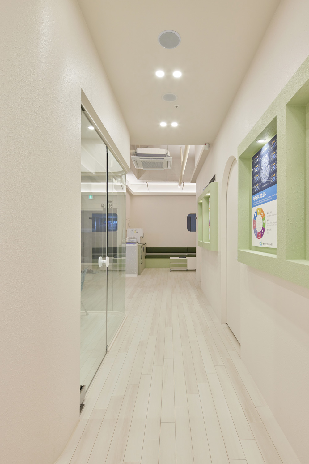 现代简约风格的 30 平米培训中心设计-15