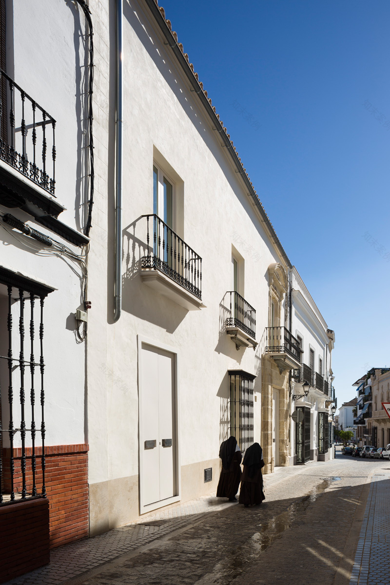 弗拉门戈解读中心,西班牙 / garciatorrente architects-3