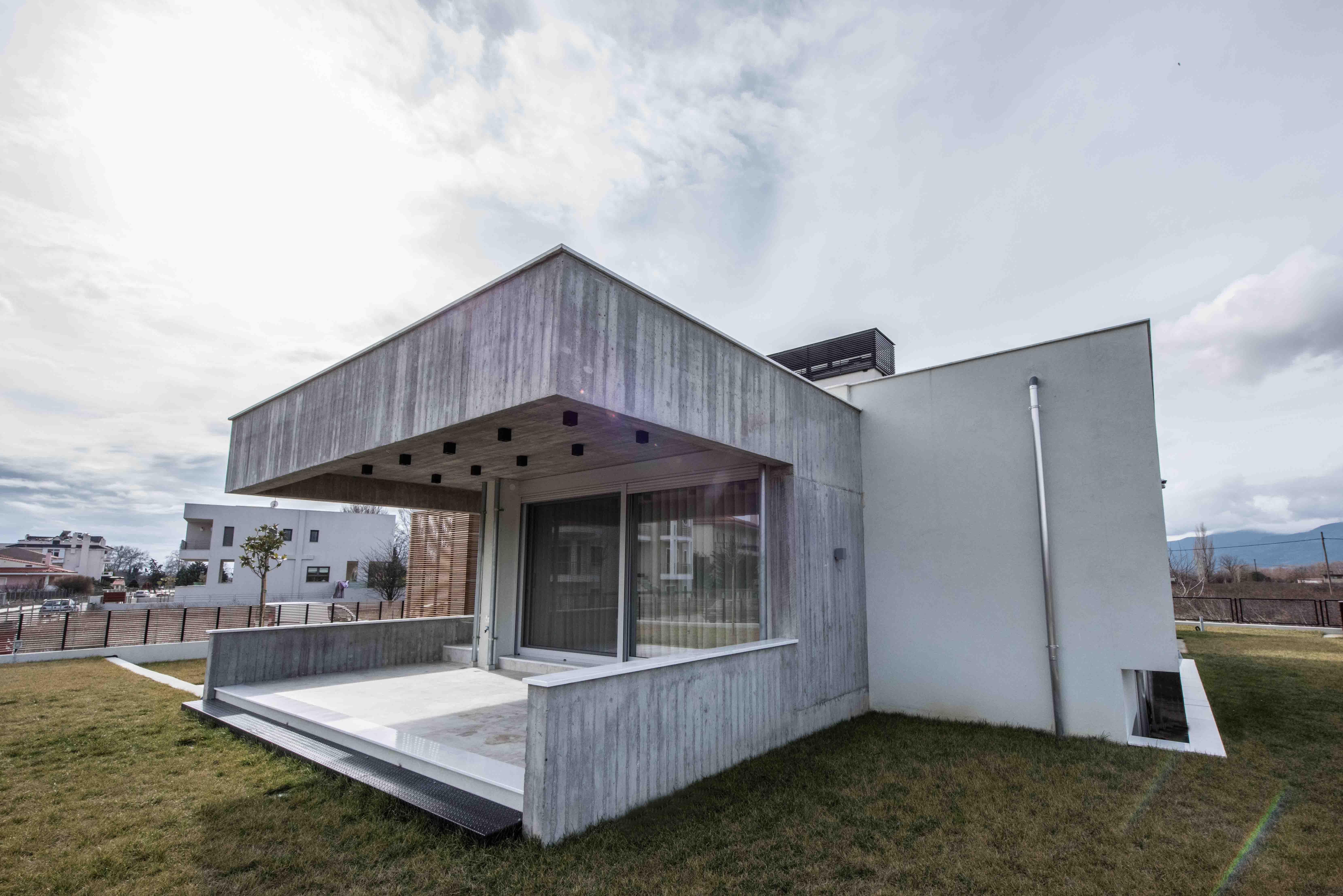 希腊科莫蒂尼生物气候设计私人住宅-23