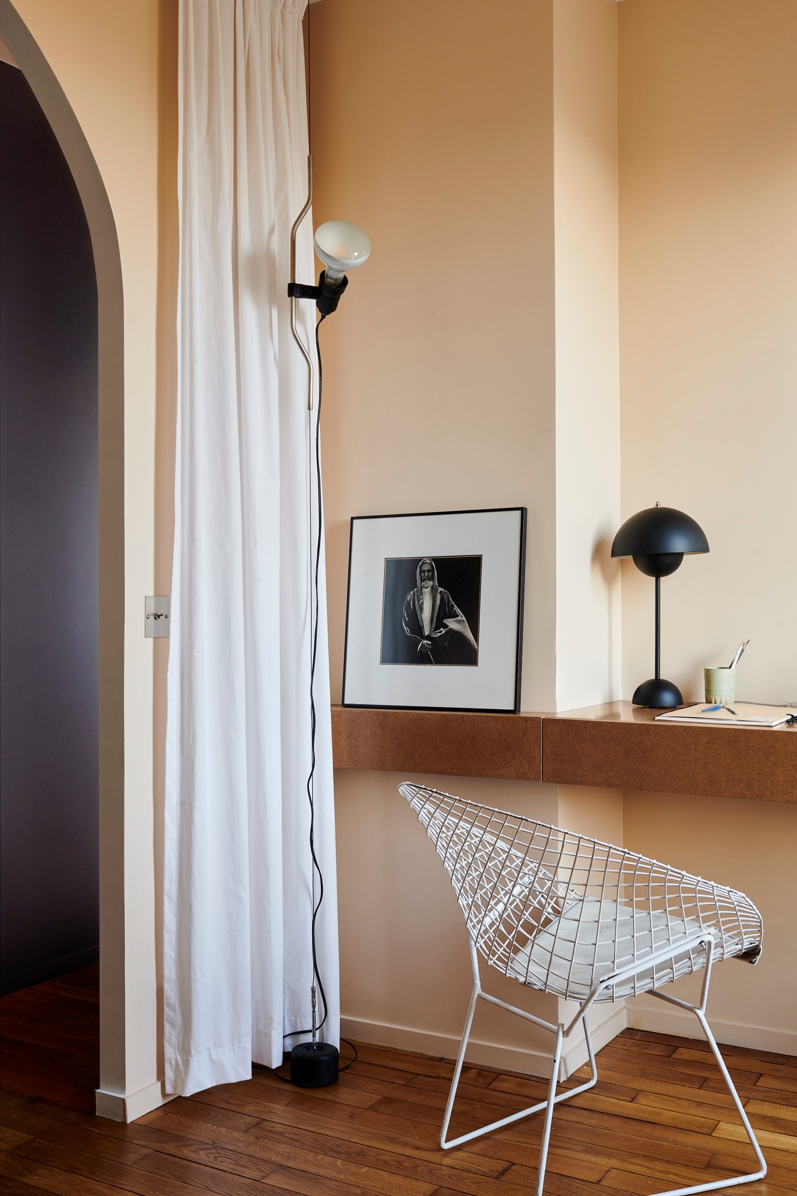 色彩斑斓的巴黎小公寓改造 | 空间与功能的完美融合-13