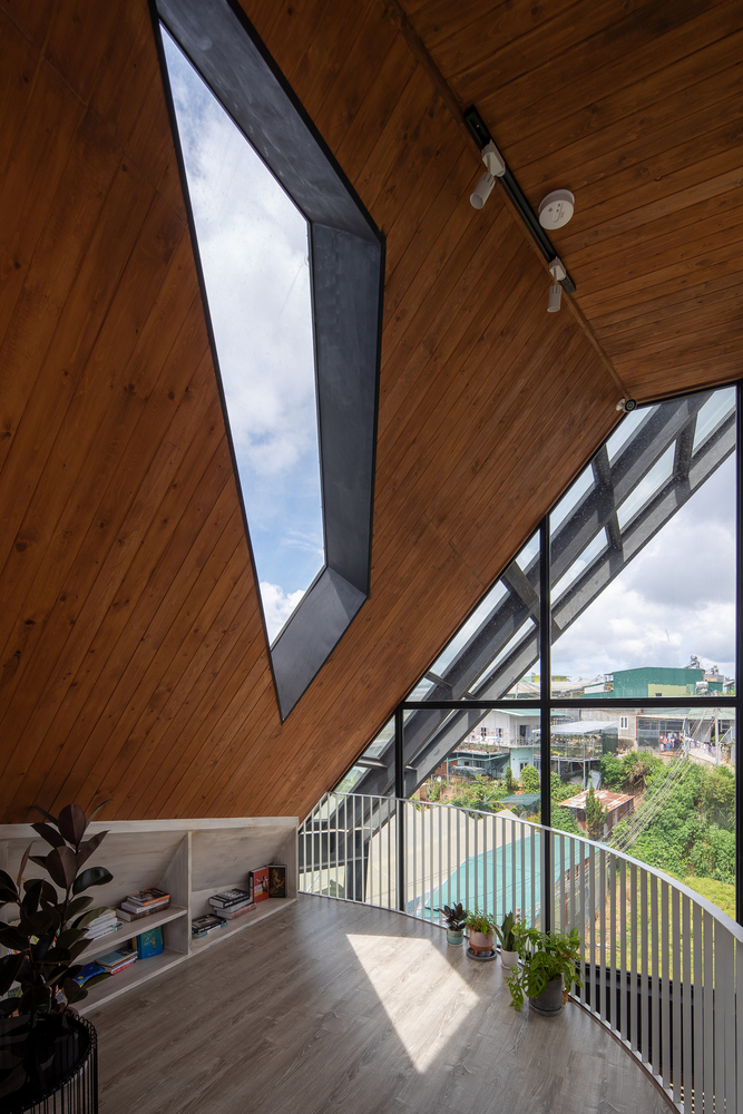 梦幻之地·越南岘港的白钢建筑民宿-56