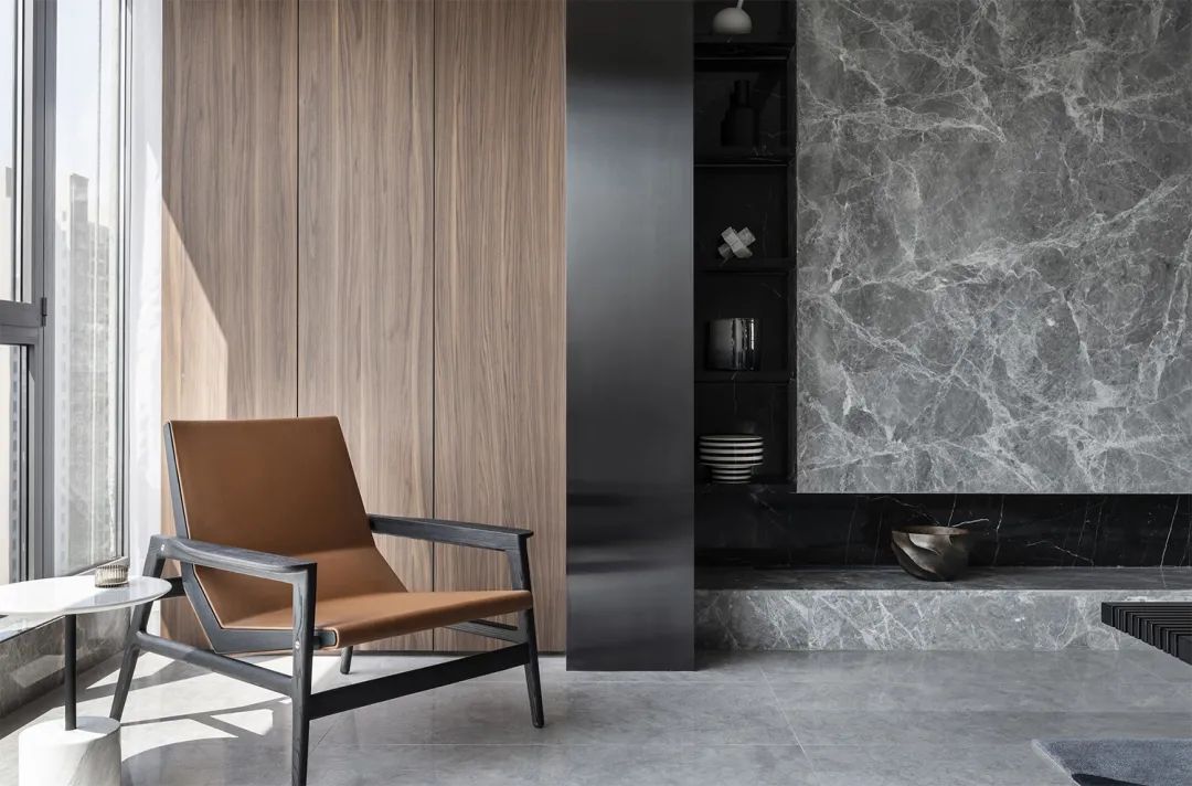 纯粹大宅 | 石木交织的白黑世界-22