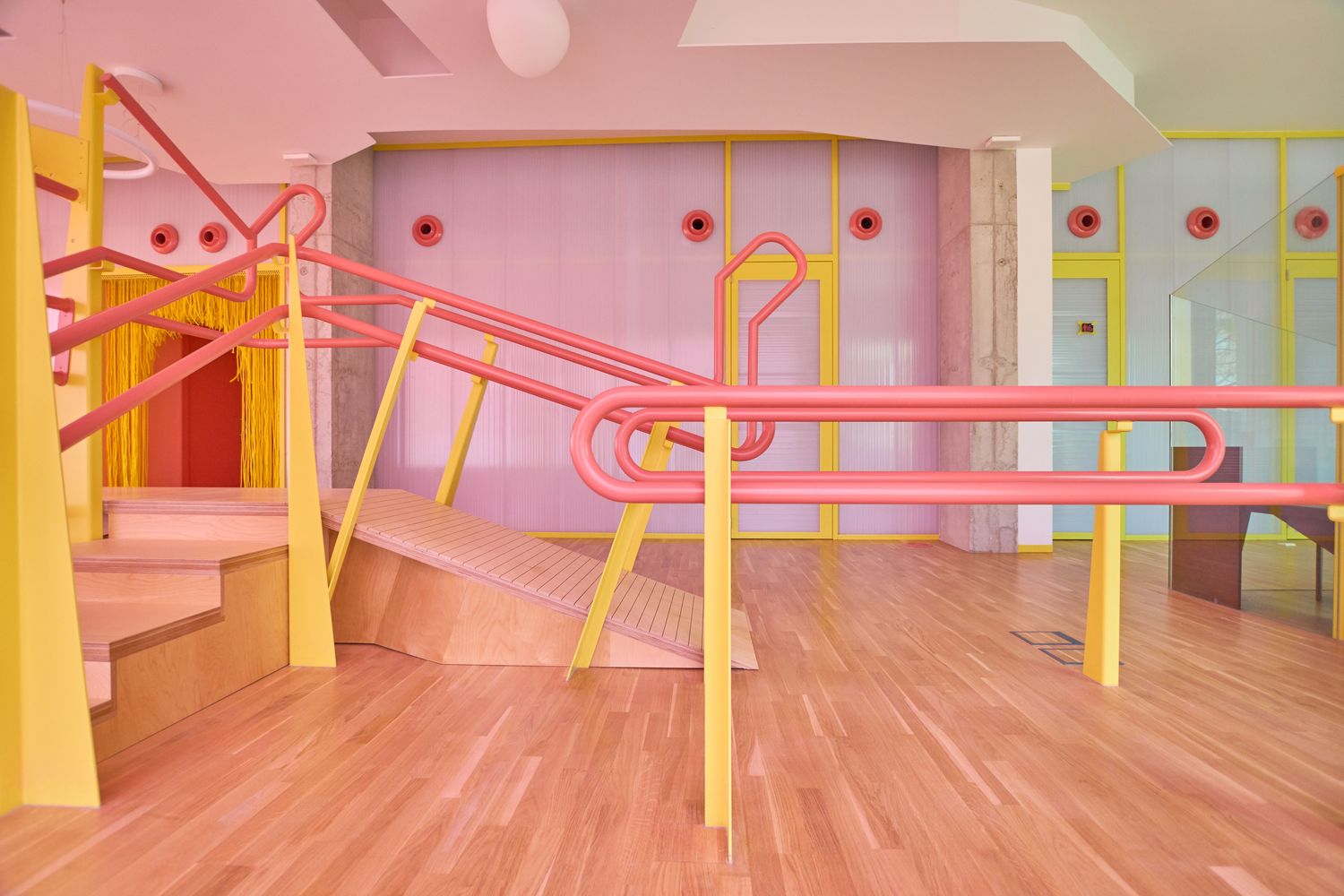 色彩与光代谢视角下的全方位康复中心设计-14