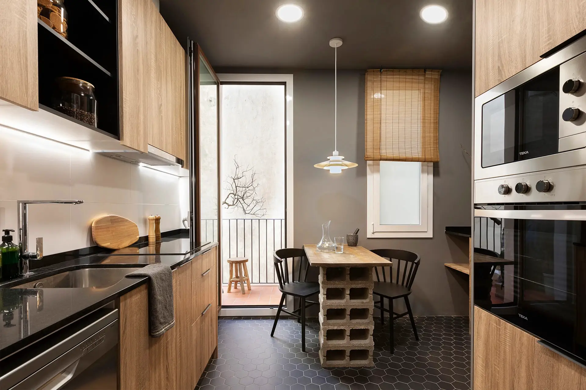 巴塞罗那日式山脉灵感公寓设计-7