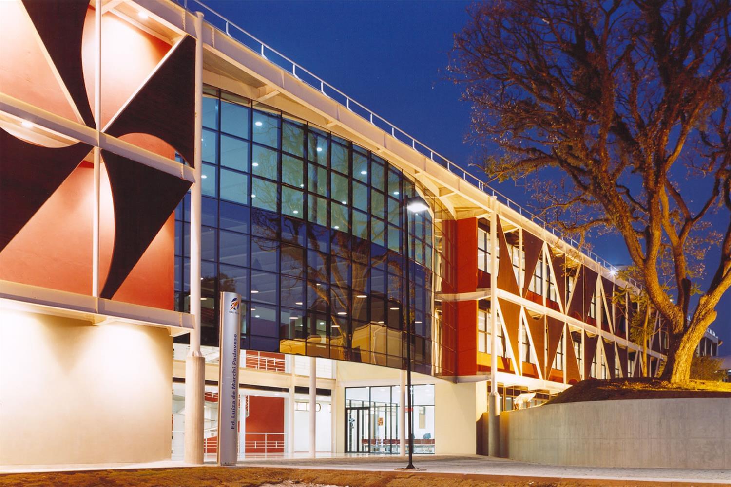 巴西 Unicsul 大学建筑设计-1