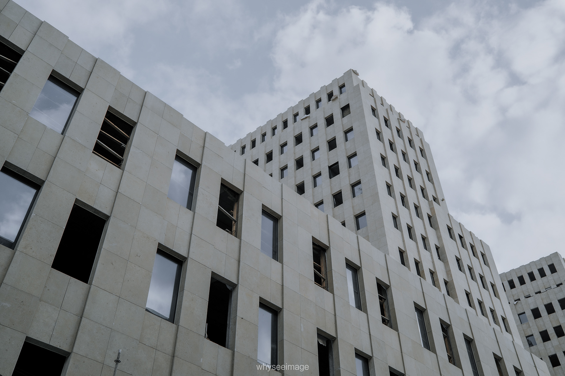 在被框选的画面之外 · 不如回到街头丨中国上海丨whyseeimage-28