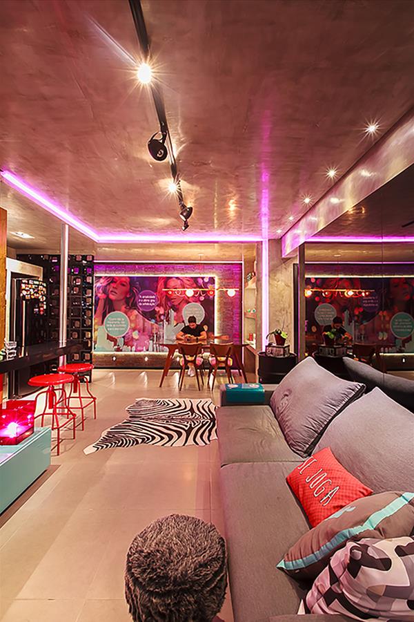 巴西建筑师公寓 | 工业风与自然元素的完美融合-3