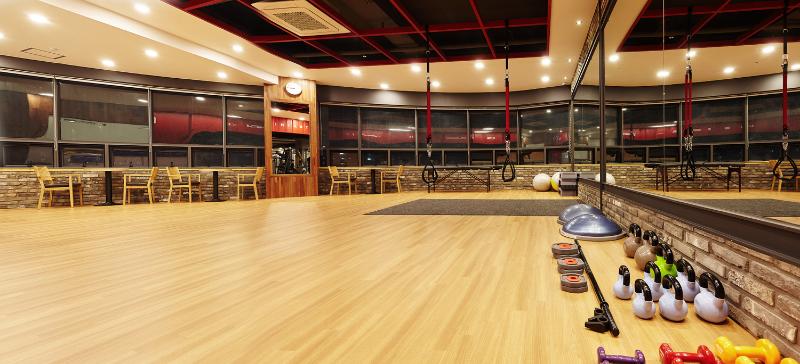 240 平运动中心，温馨舒适的空间设计-5