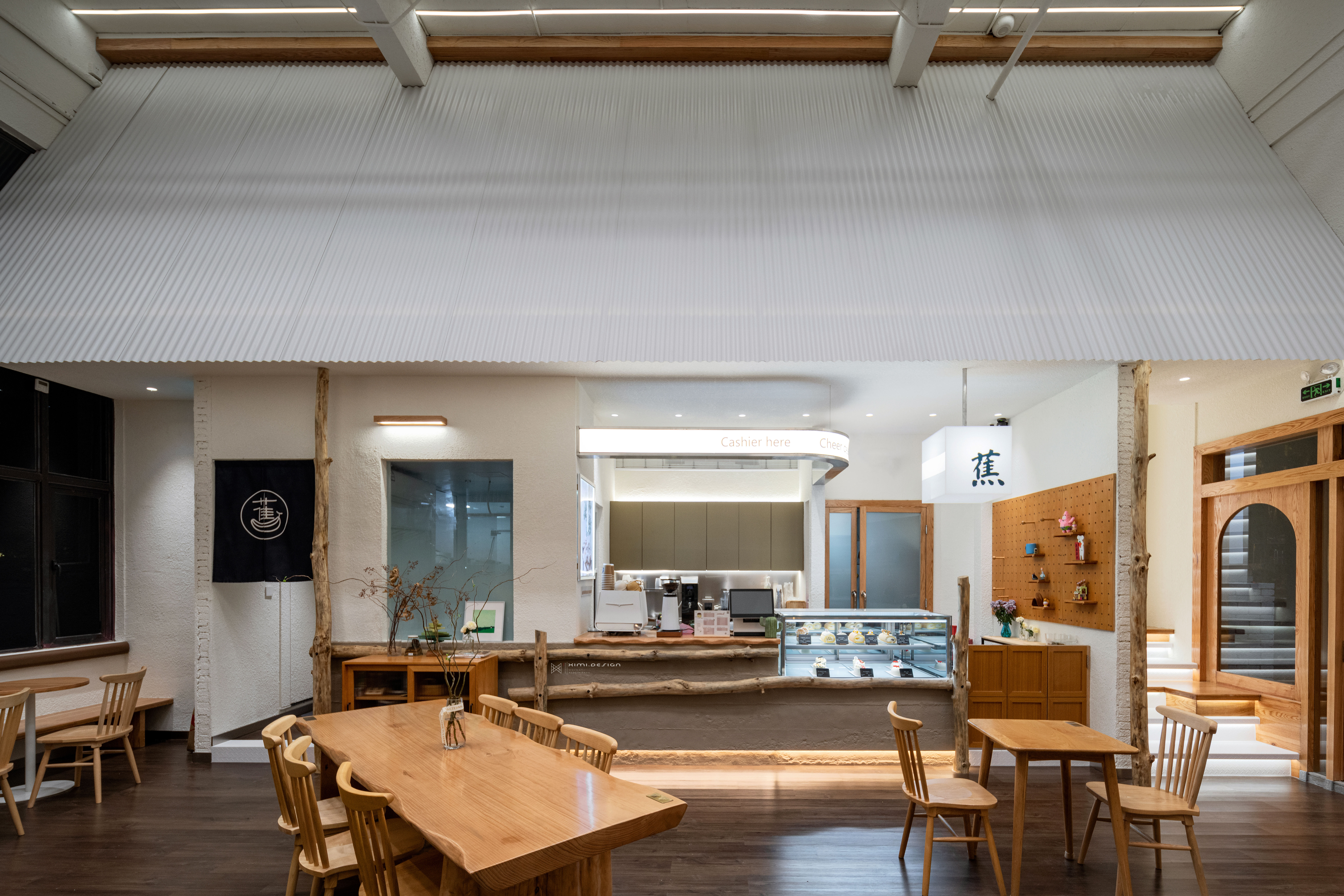 广州日式原木风蛋糕咖啡馆丨中国广州-3