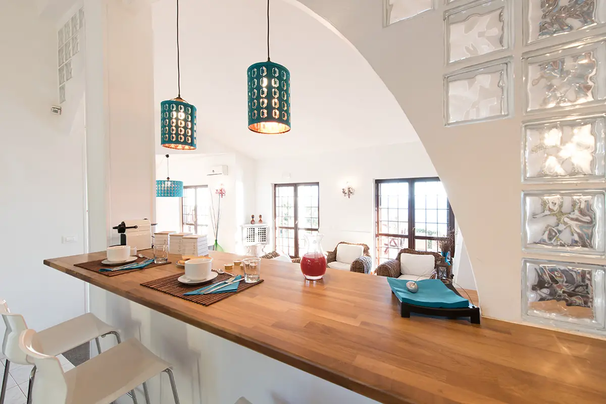 "地中海风情 | 白色别墅在西西里岛的宁静海景中熠熠生辉"-5