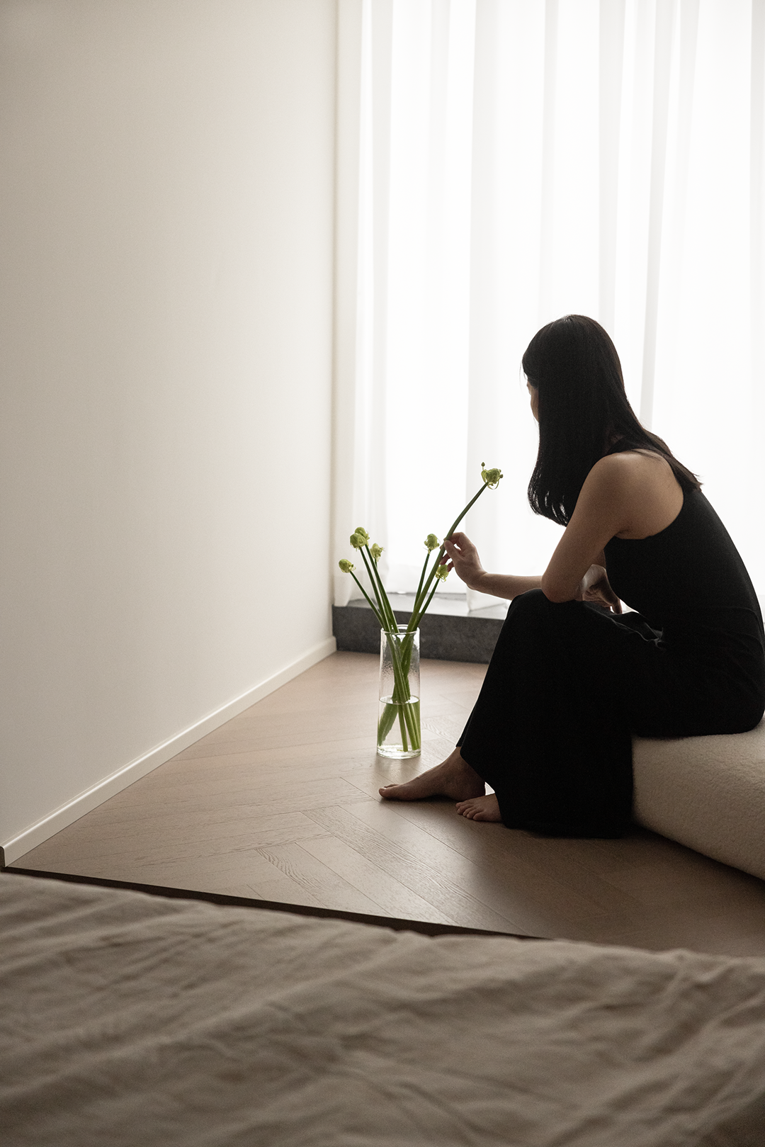 170㎡简约大平层，暖白原木的细腻优雅 | 深零设计-0