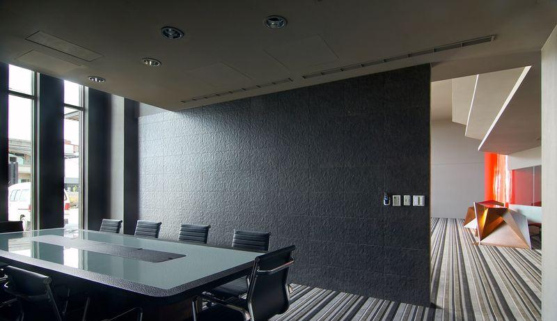 田中央的汽车零件工厂-12