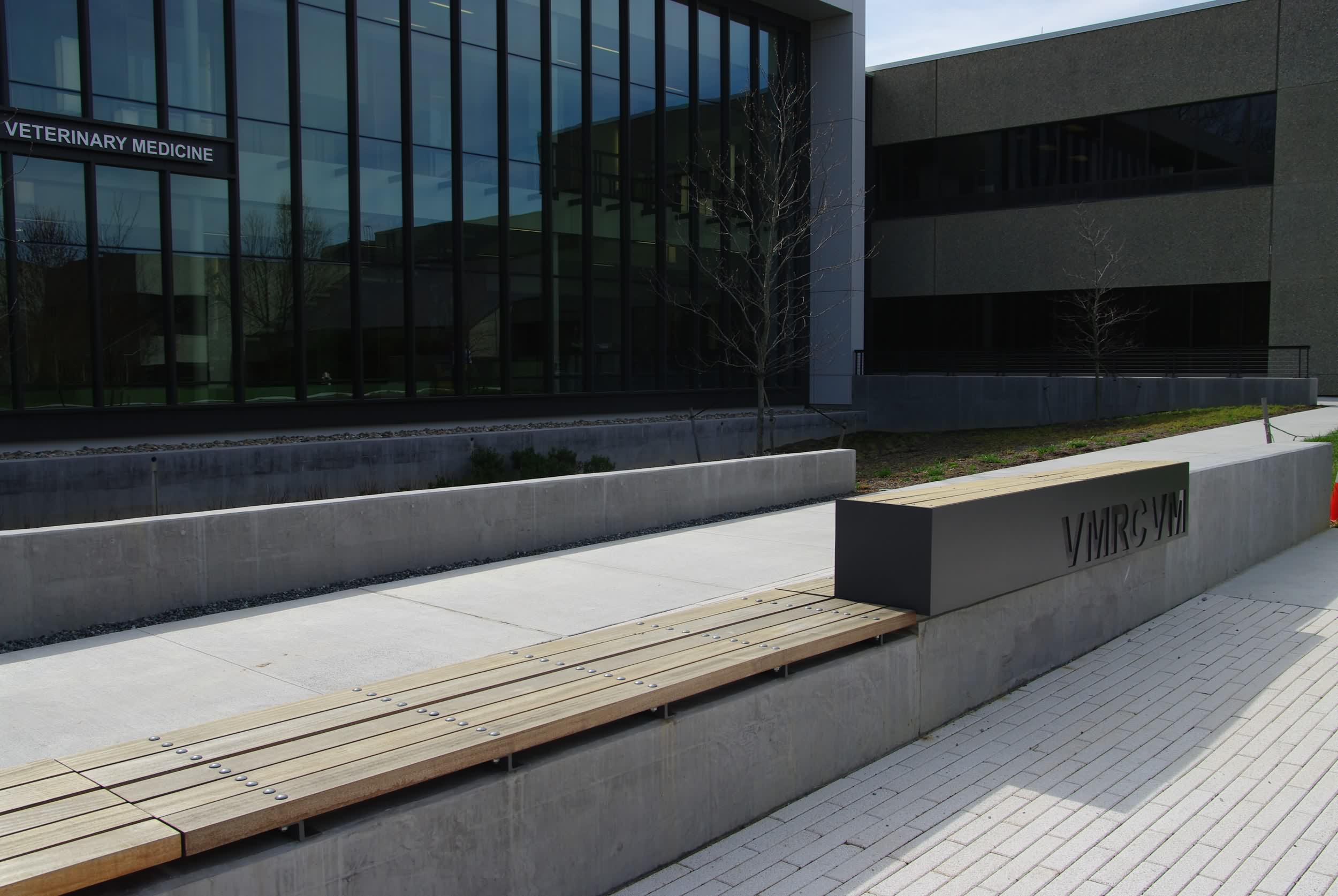 弗吉尼亚理工大学兽医学 virginia tech veterinary medicine by siteworks studio-4