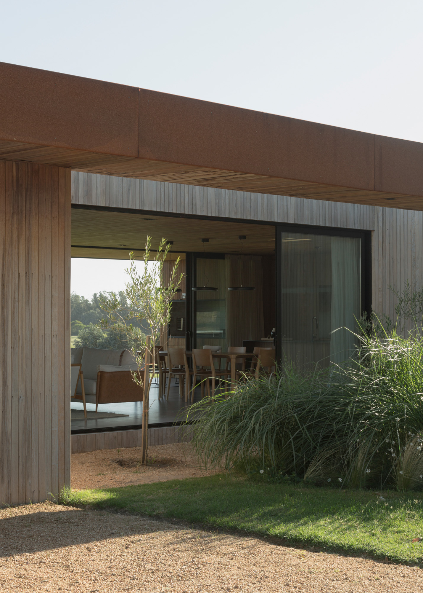 首相府丨乌拉圭丨VDV ARQ-12