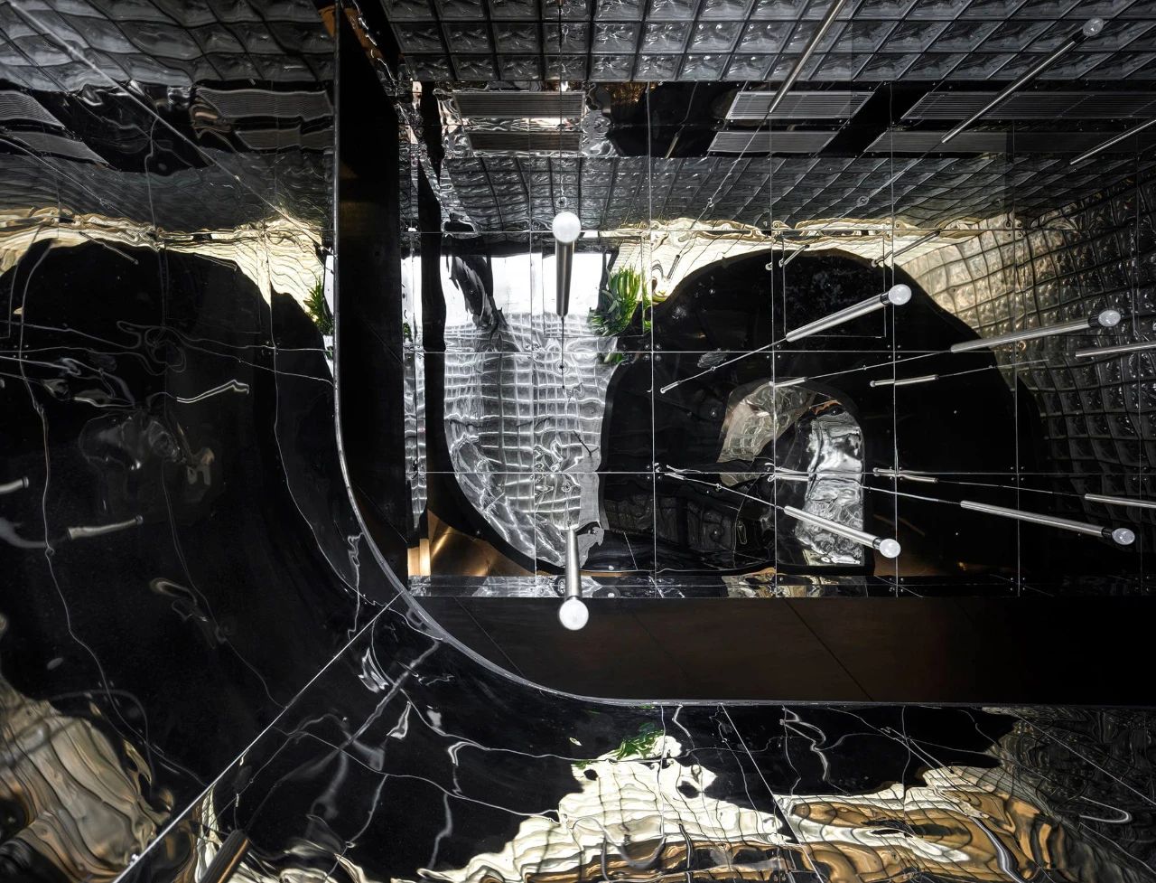 暗黑式混凝土结构鸡尾酒吧设计丨印度新德里丨RENESA ARCHITECTURE DESIGN-23