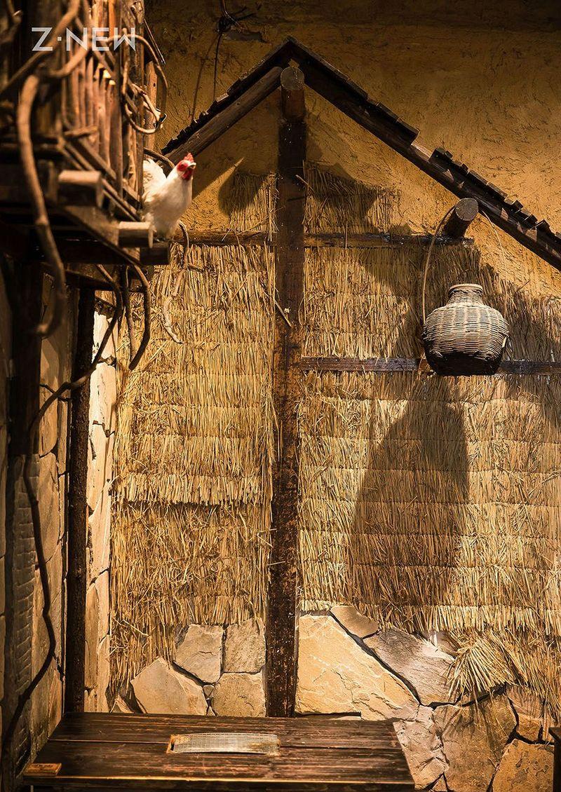 《传奇》游戏特色融入长沙盟重烧烤店设计，展现独特室内空间-35