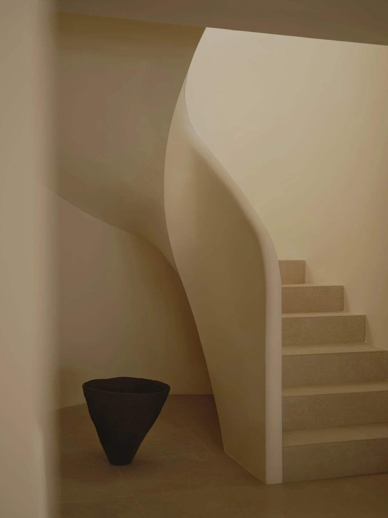 Balzar Arquitectos 195㎡纯白几何住宅丨西班牙巴伦西亚-13