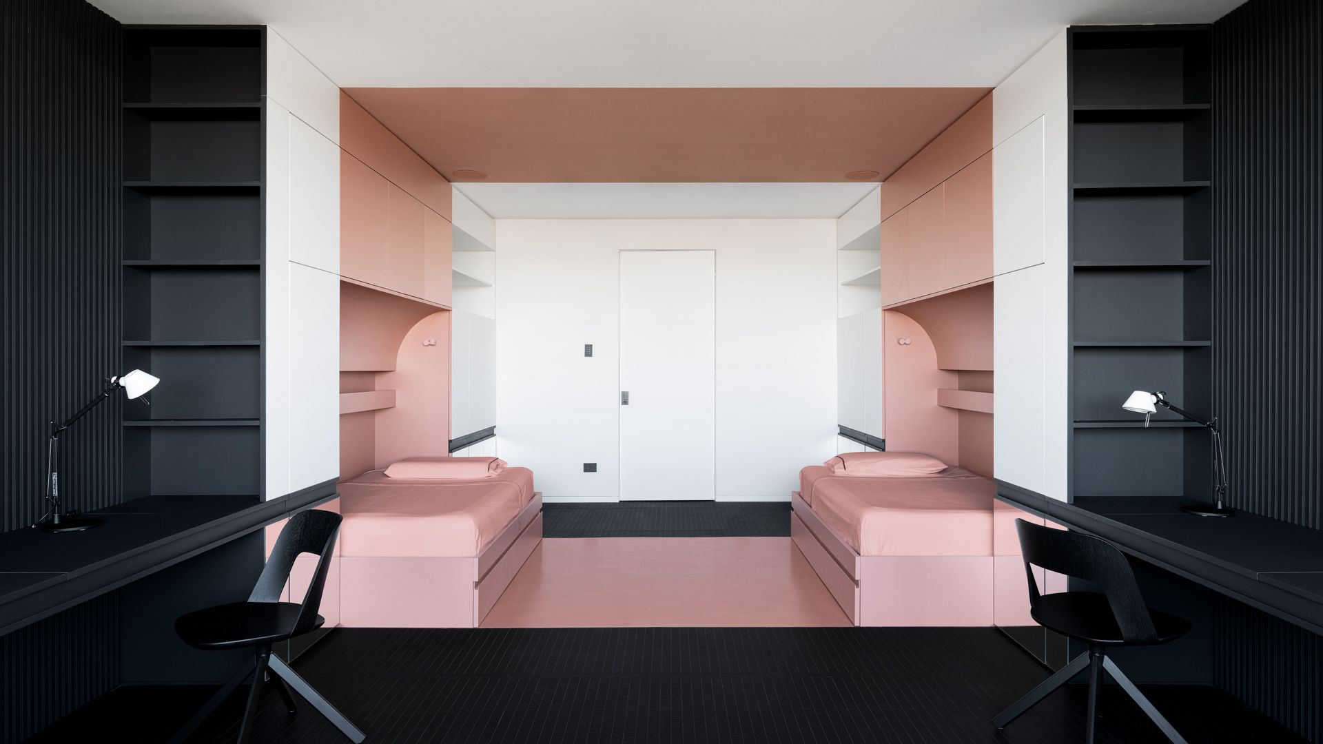 罗马Eurosky塔楼20层未来感公寓丨意大利罗马-3