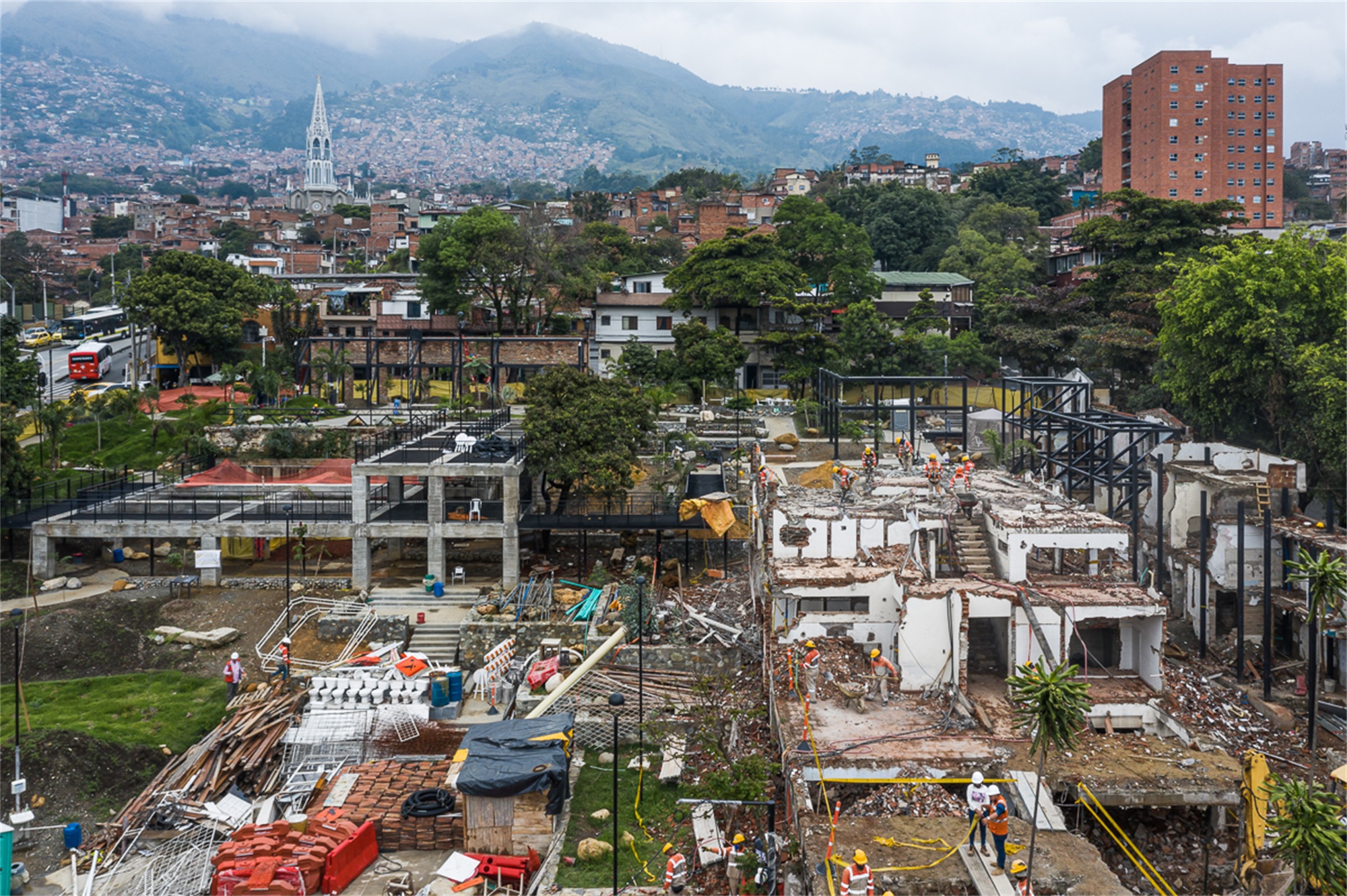 自然的生长花园PRADO PARK / Edgar Mazo-82