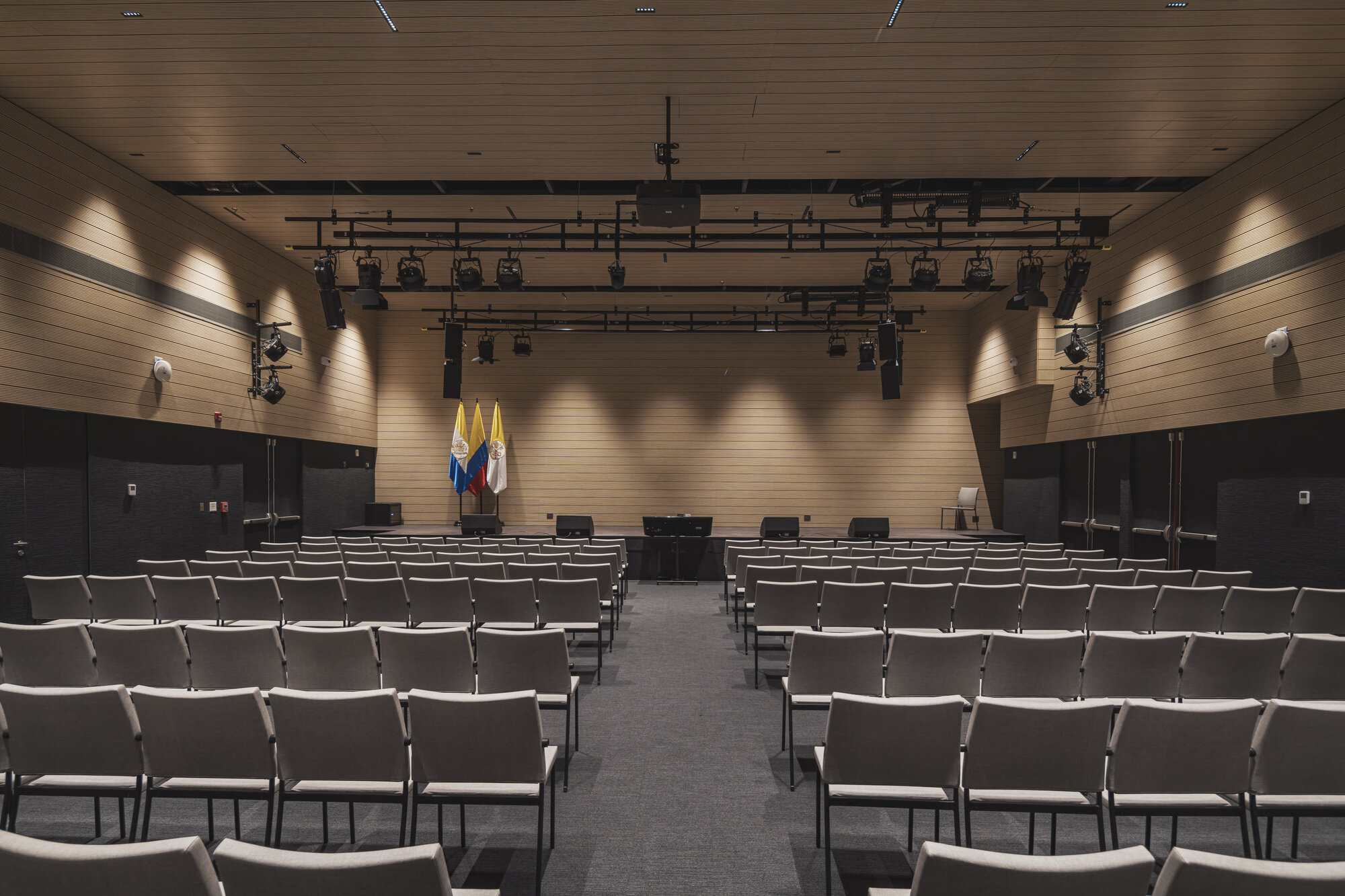 Faculty of Sciences - Pontifical Xavierian University / taller de arquitectura de bogotá-36