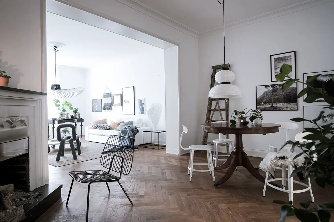 悬浮魅力 | Petite Friture 黑色吊灯设计-5