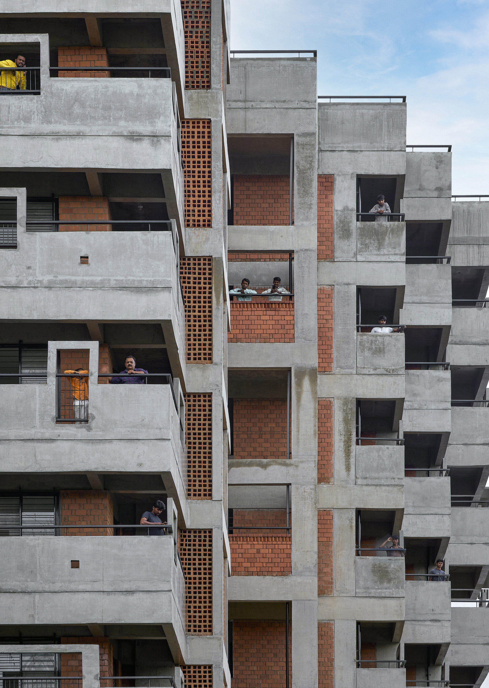 Housing Apartment at Badade Nagar / Studio Frozen Music-16