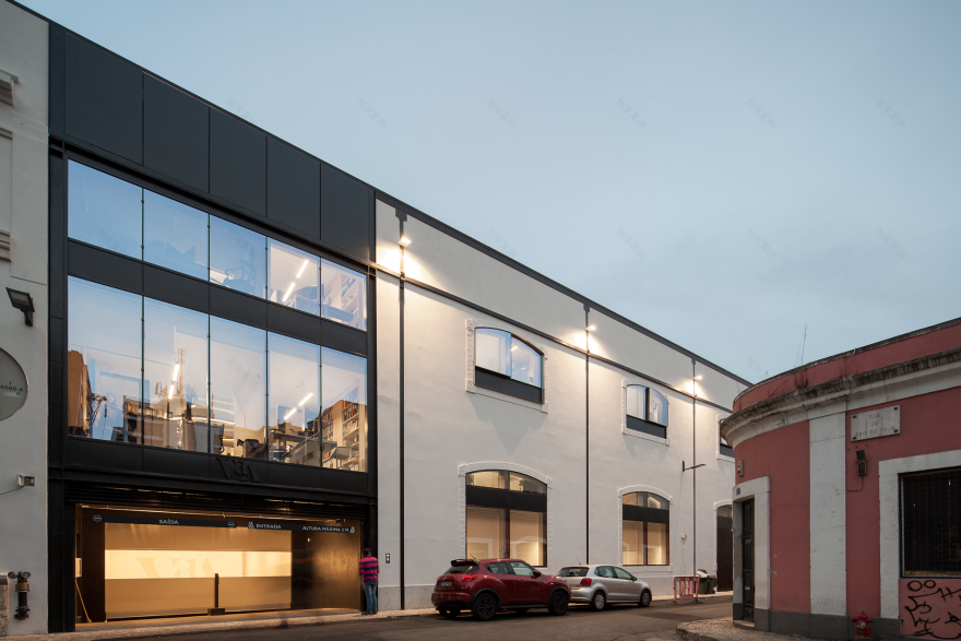 " Lisbon 潮流工业风办公空间"-19