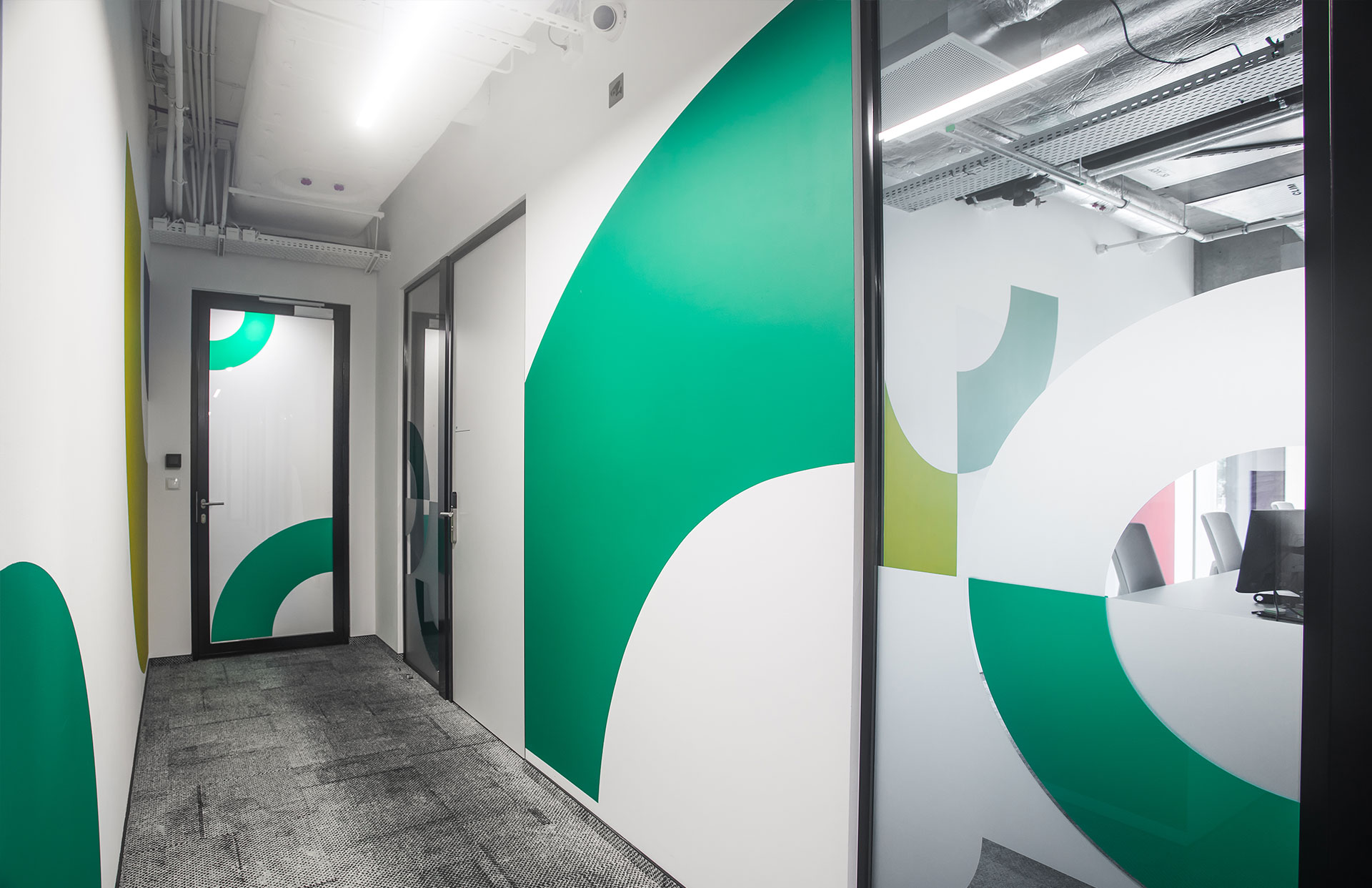 集体；集体组织；集体创作团体（注：Kolektyf可能是波兰语等语言，常见含义为集体等，具体需结合语境确定） -9