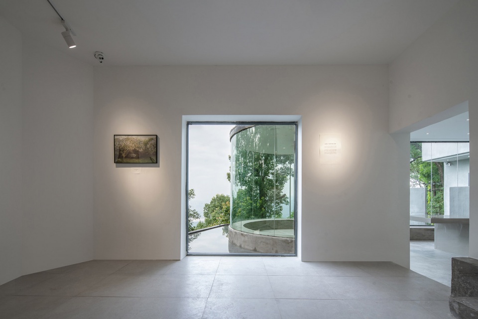 重庆南山“塔可夫斯基式”住宅 | 雾中桥梁的魔幻建筑体验-65