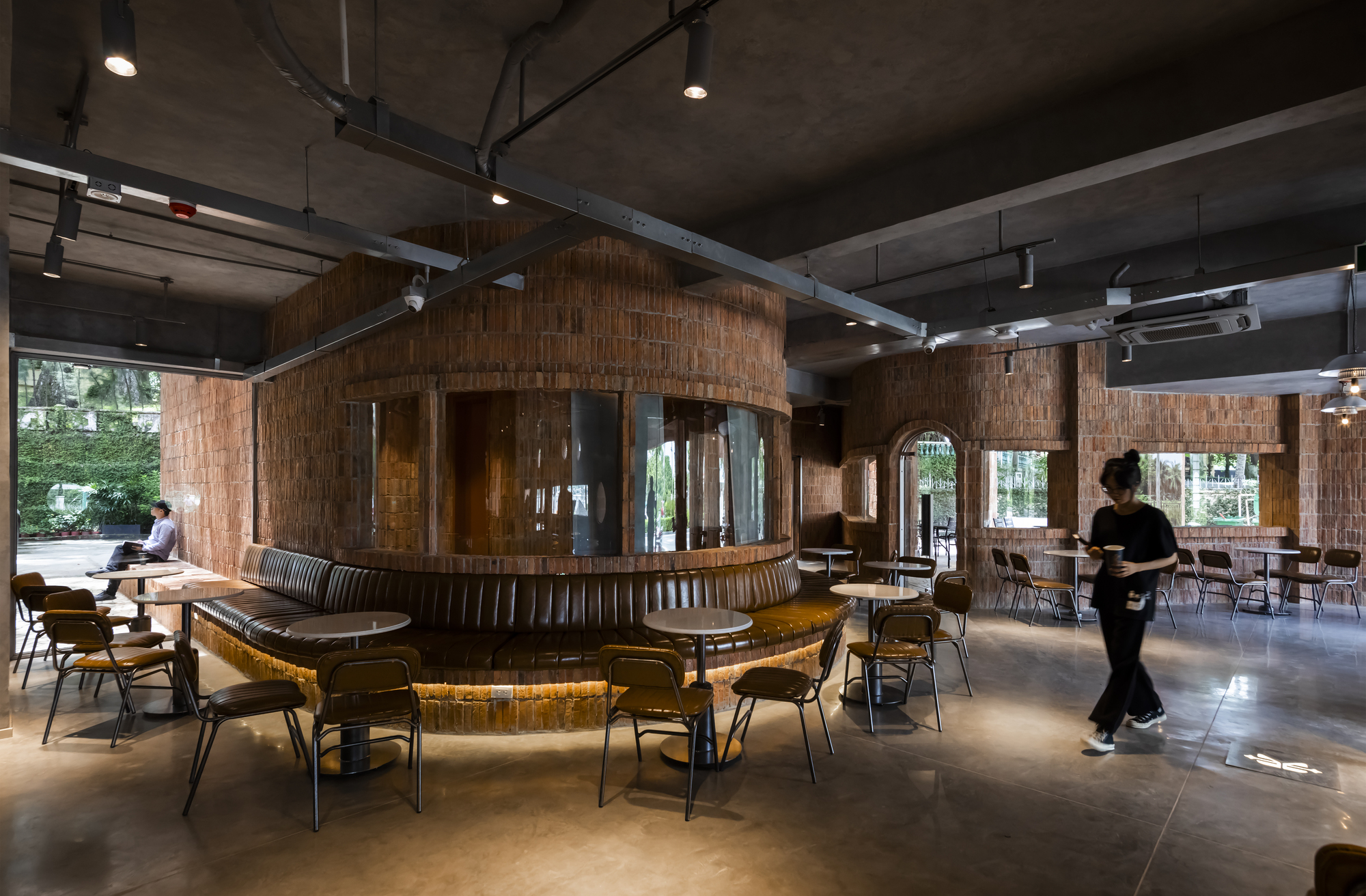 卡蒂纳特西贡宾阳咖啡馆丨越南丨Sawadeesign Studio-22