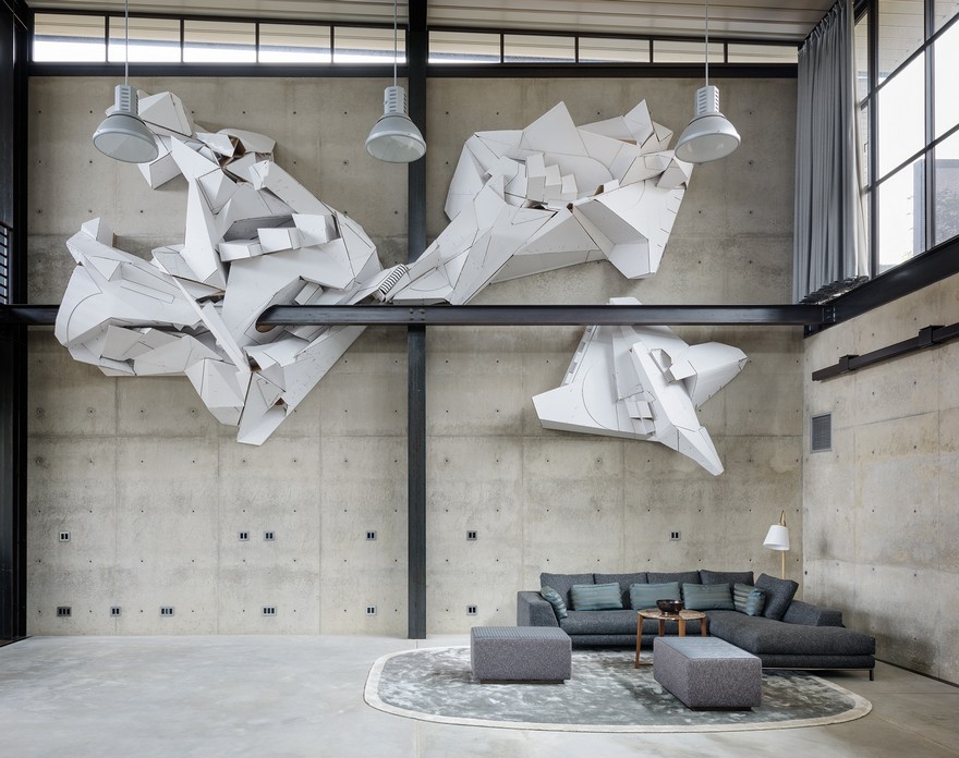 Contemporary Industrial House Features an Expressive Interior of Raw Steel-7