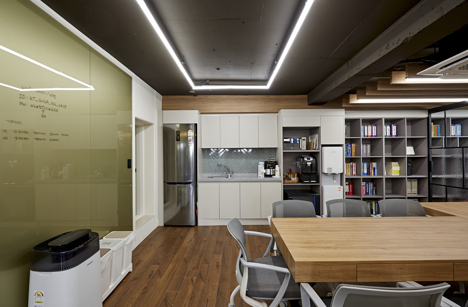 舒适简约的 68 平米律师事务所办公室设计-5