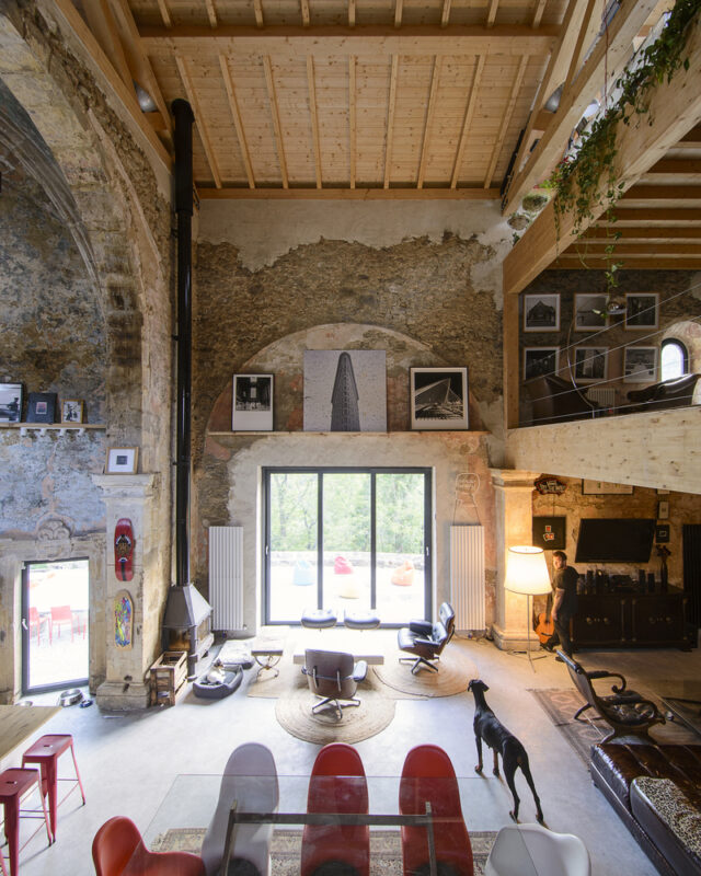 西班牙教堂改住宅项目-9