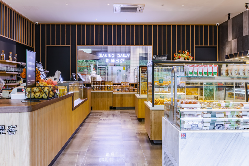 蜜悦蛋糕甜品站 | 温暖色调与通透空间的甜蜜邂逅-4